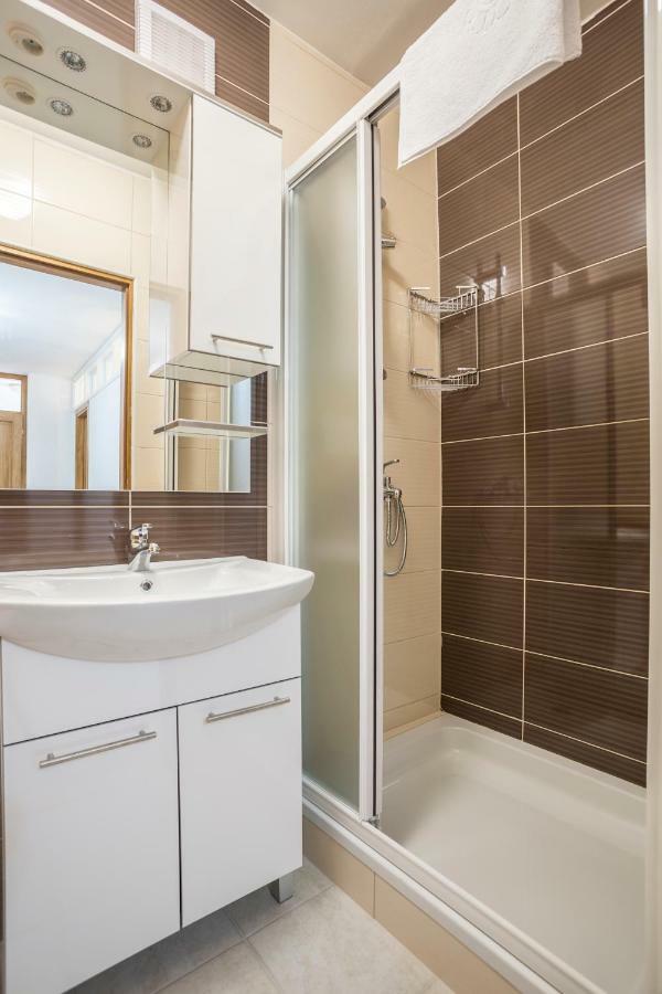 Apartments Bezmalinovic 2 Bol Dış mekan fotoğraf
