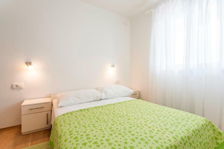 Apartments Bezmalinovic 2 Bol Dış mekan fotoğraf