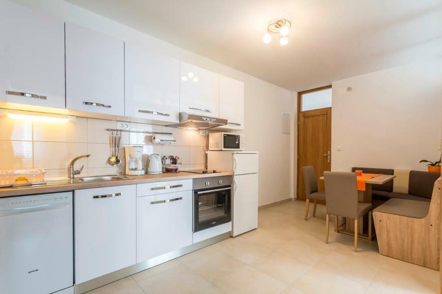 Apartments Bezmalinovic 2 Bol Dış mekan fotoğraf