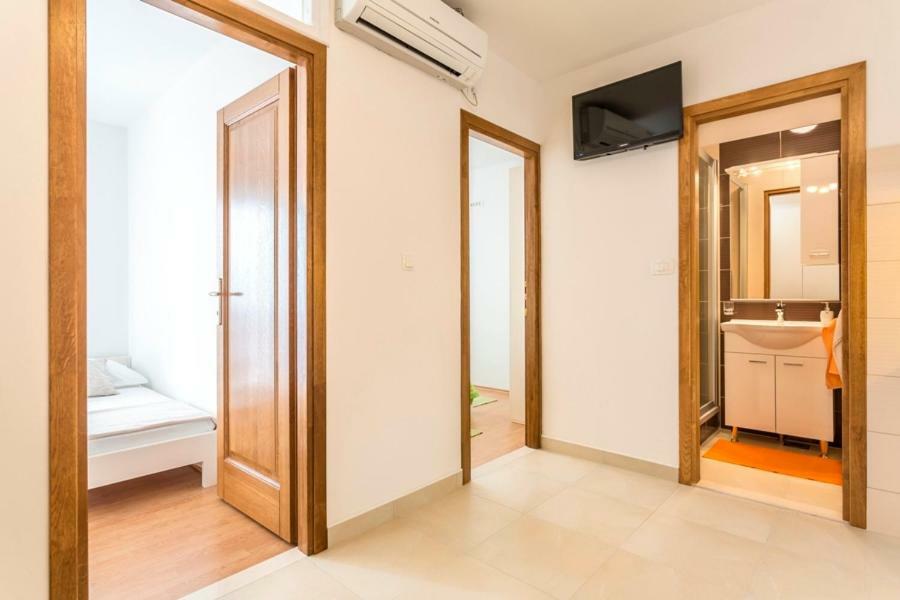 Apartments Bezmalinovic 2 Bol Dış mekan fotoğraf