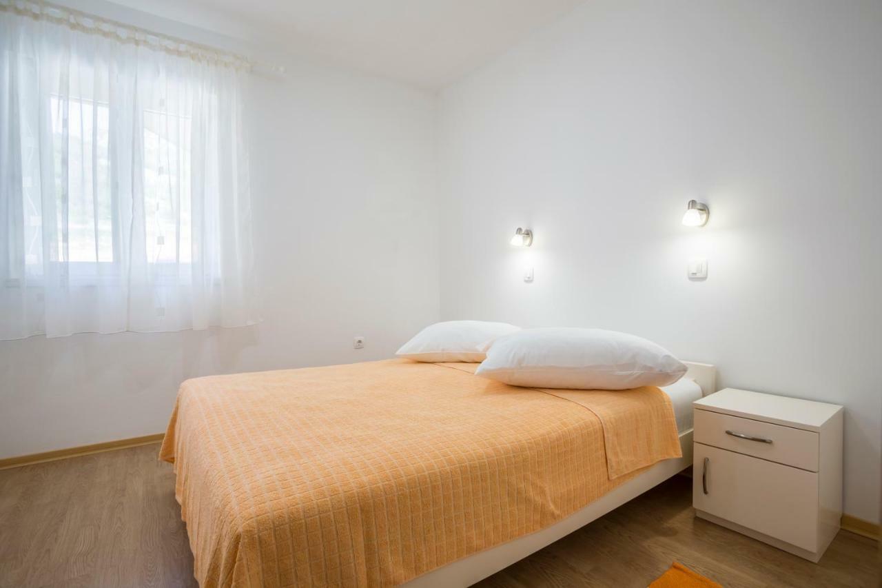 Apartments Bezmalinovic 2 Bol Dış mekan fotoğraf