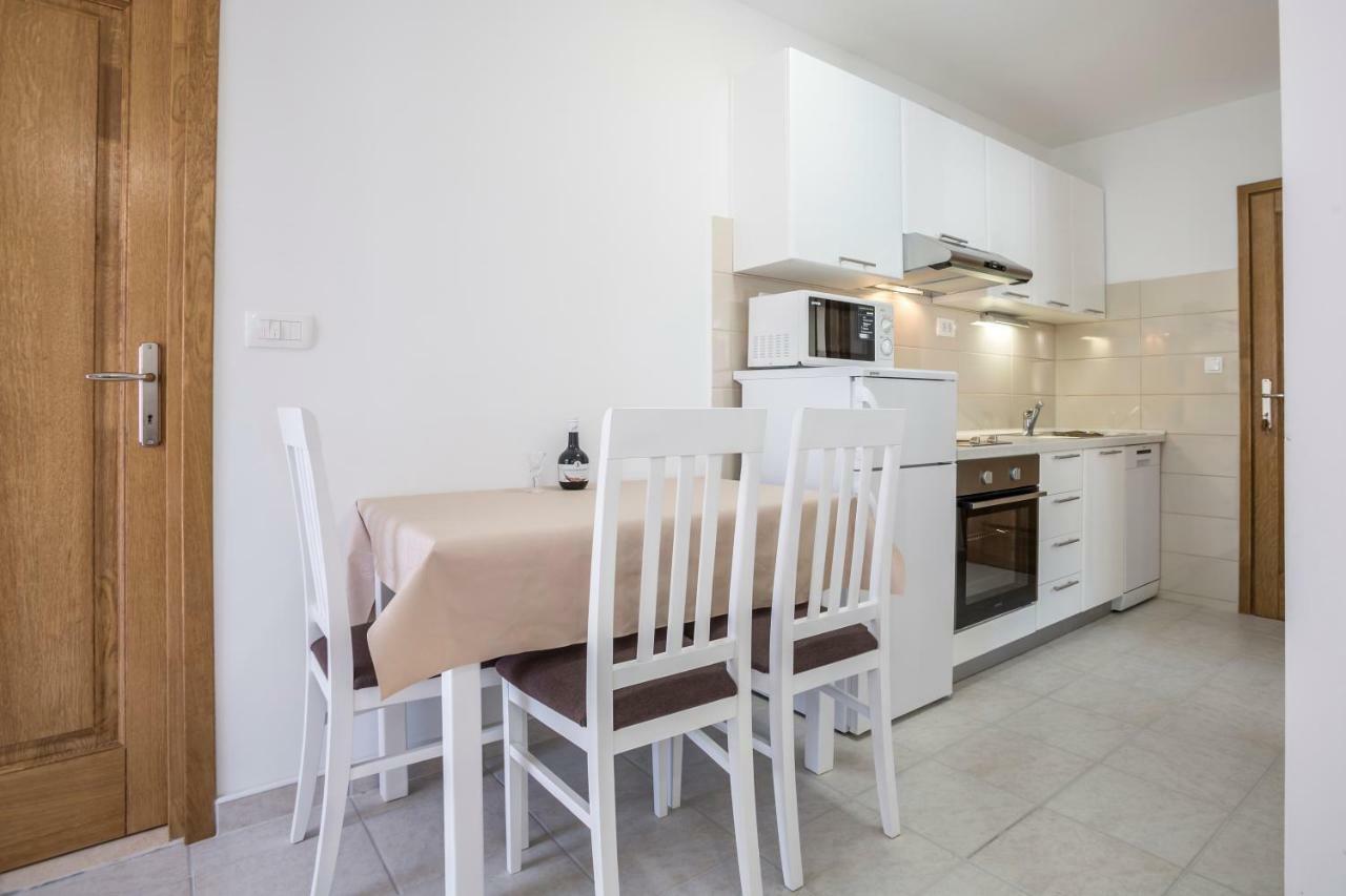 Apartments Bezmalinovic 2 Bol Dış mekan fotoğraf